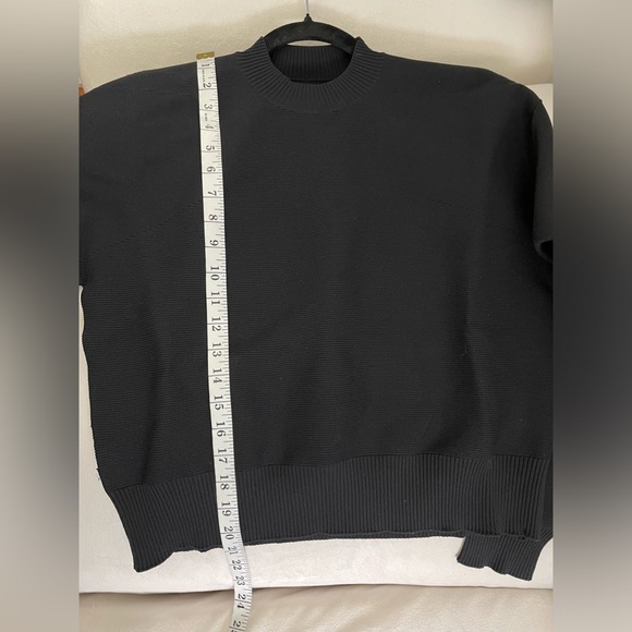 Lululemon All Around Crewneck Pullover Sweater in Black - Picture 11 of 12